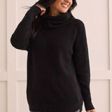 This cowl neck sweater offers endless styling possibilities and comfort thanks to its combed cotton fabric.