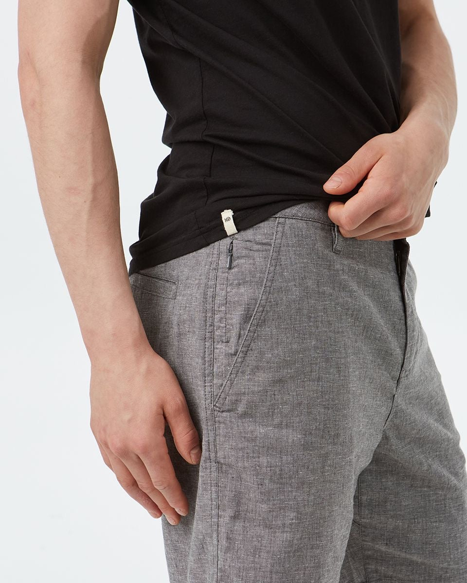 These shorts are equal parts sustainable long lasting, thanks to a tough, breathable blend of naturally durable hemp and recycled post-consumer plastic.