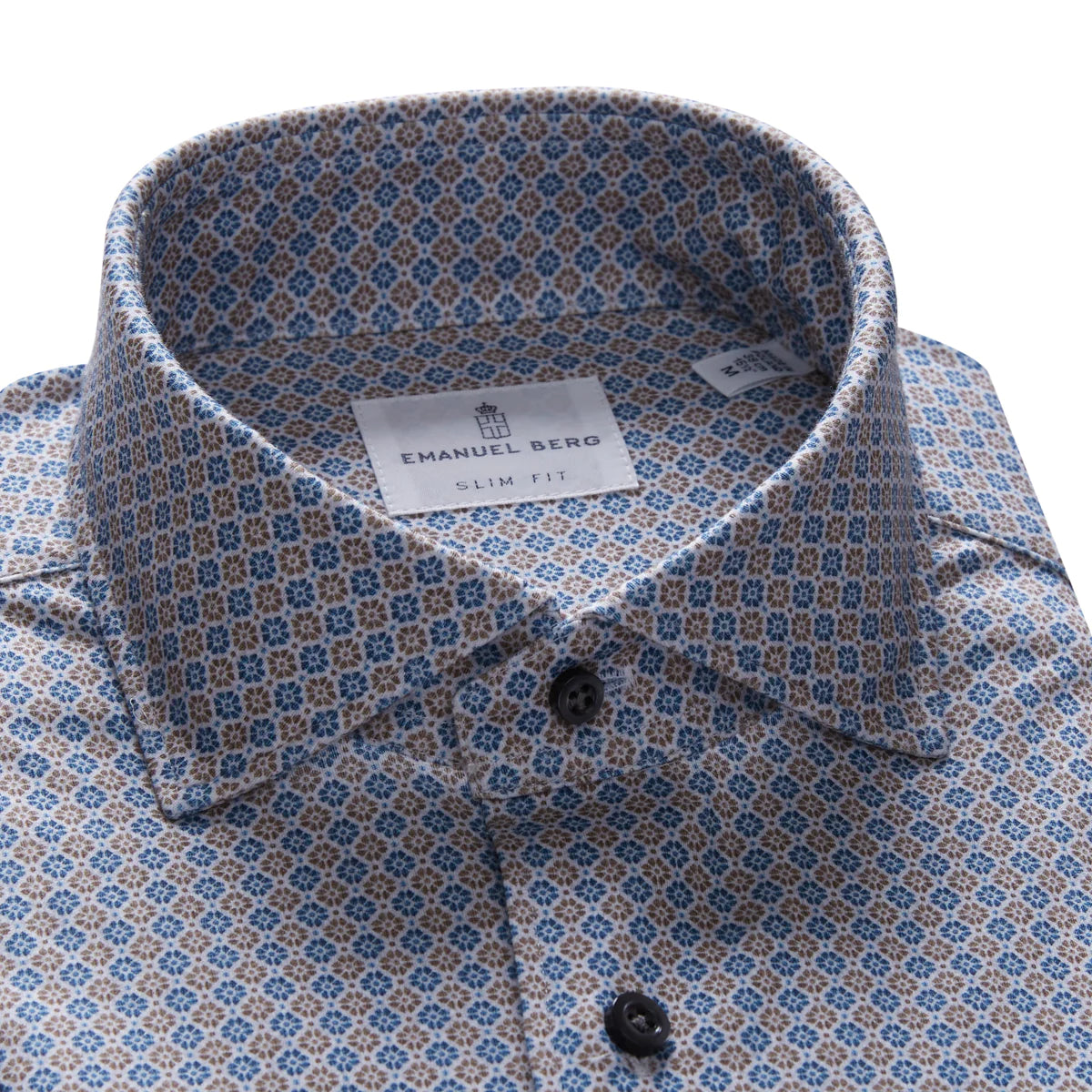 This exclusive navy and white geometric Modern 4Flex Stretch Knit Shirt comes with our Byron collar and matching white buttons. 